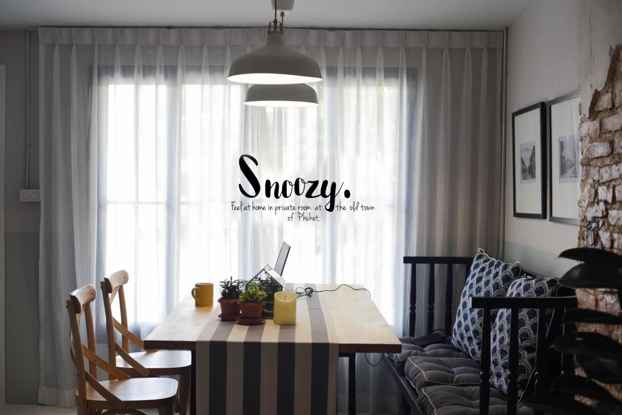 Snoozy Guesthouse Phuket Exterior foto